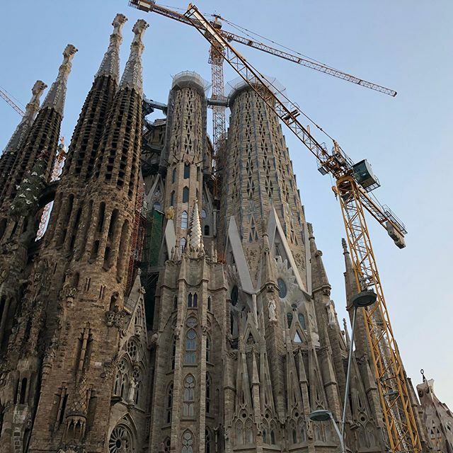 Mario passione cantieri ♥️
.
.
.
#barcellona #spain #sagradafamilia #cantiere #umarell #barcelona #travelphotography #followers ift.tt/2kXQYIw