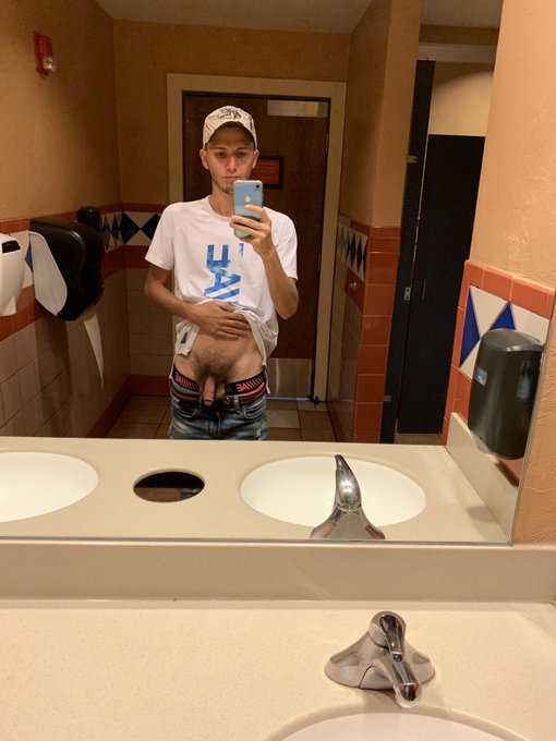 Johston G’s pics and videos