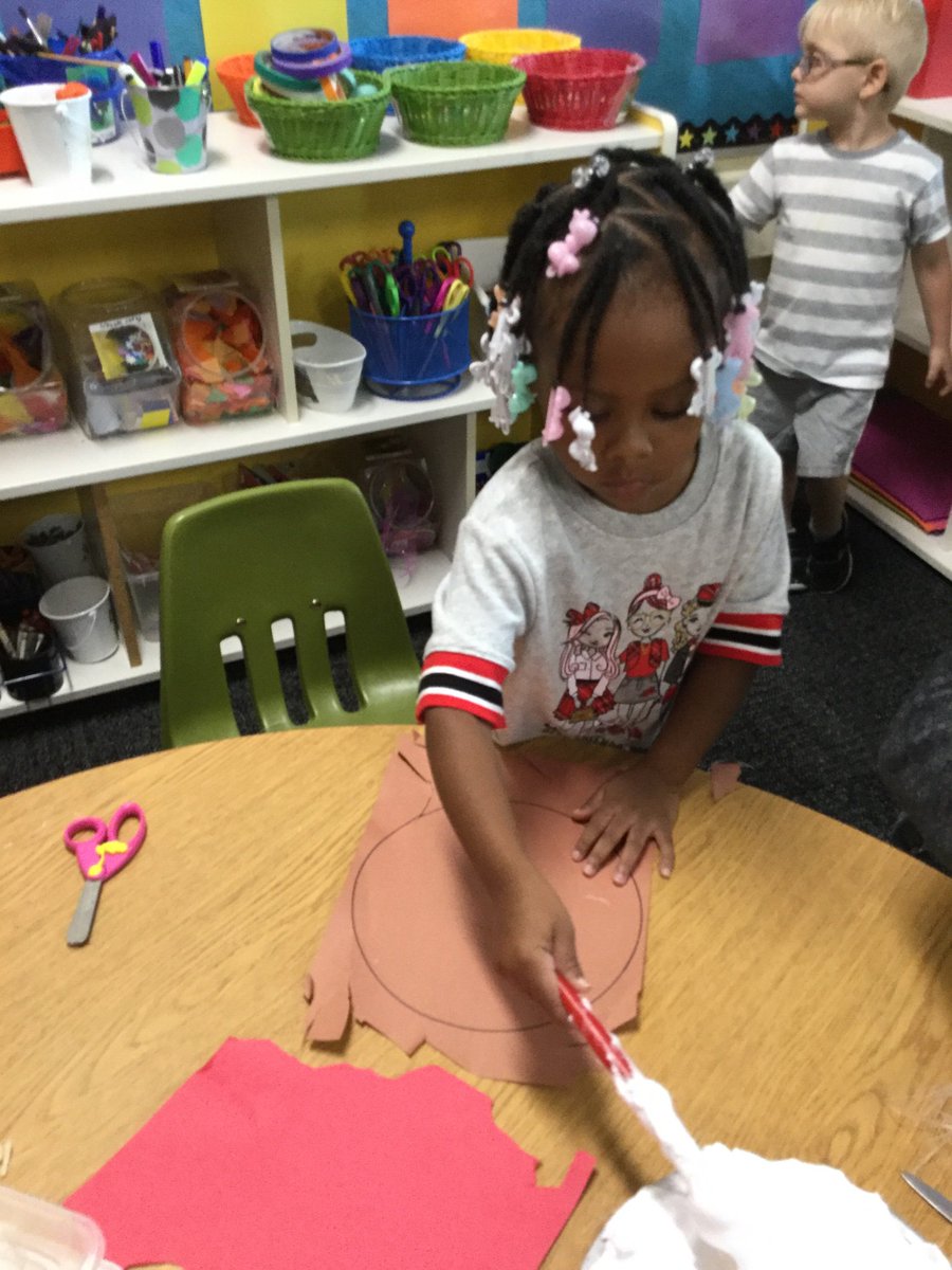 deanne_ELC's tweet photo. It was Crazy Pizza Day in PM speech group today. The kids made pizza at the art table. Even with whipped cream topping! #SuperSprouts, #PlayLikeAChampion https://t.co/bwKiLWSMlg