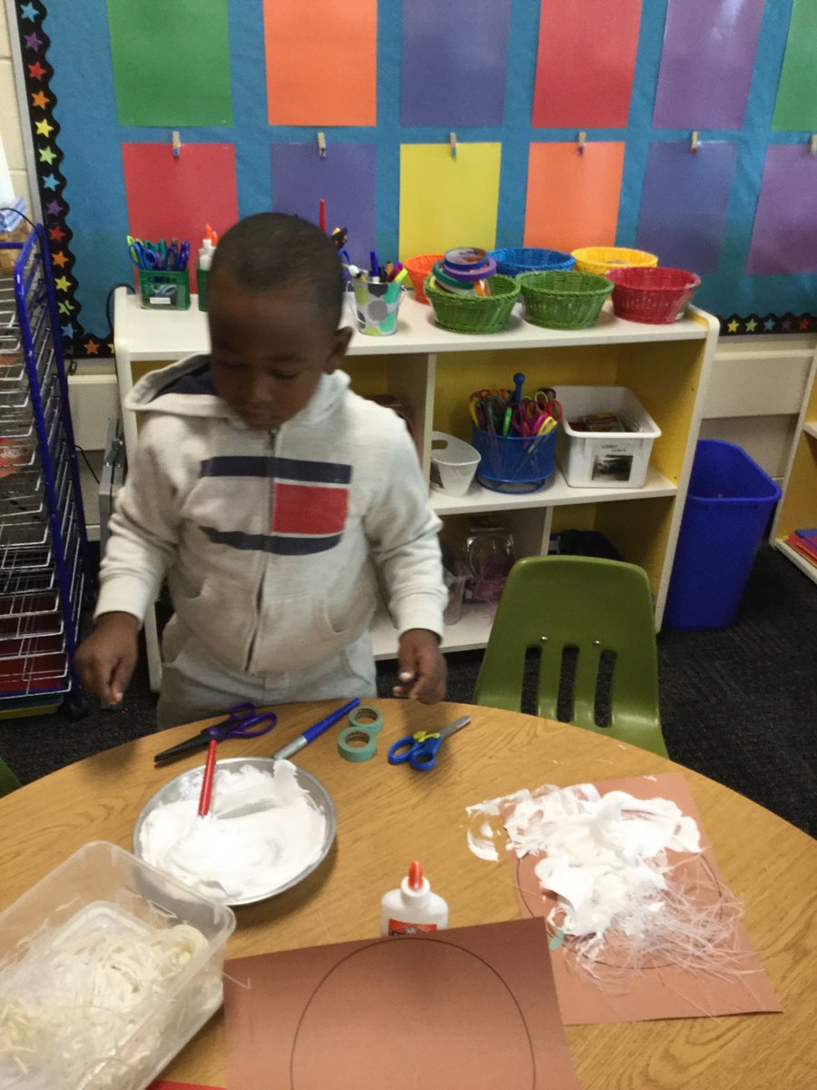 deanne_ELC's tweet photo. It was Crazy Pizza Day in PM speech group today. The kids made pizza at the art table. Even with whipped cream topping! #SuperSprouts, #PlayLikeAChampion https://t.co/bwKiLWSMlg