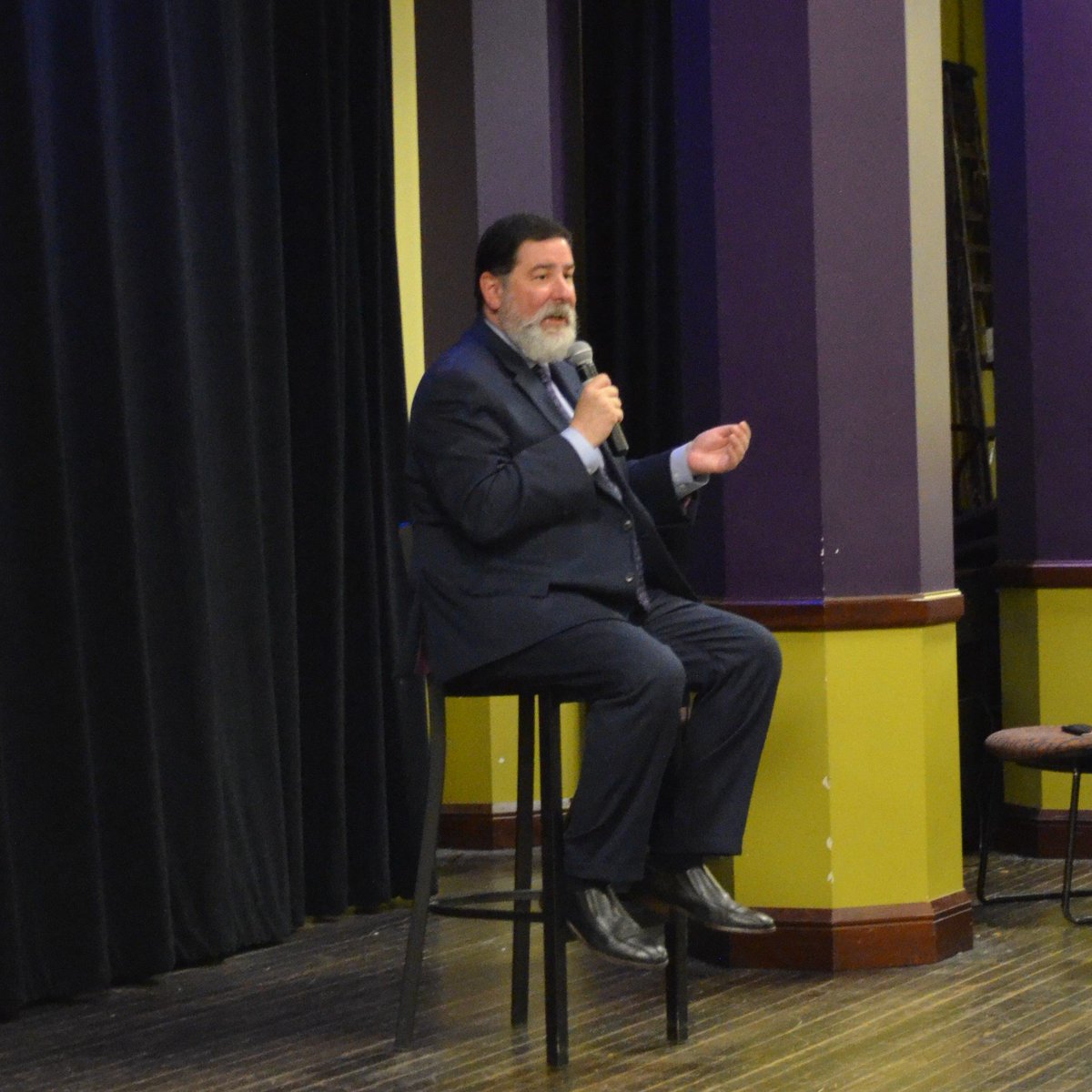 wt_bears's tweet photo. “If you speak from your heart, you can never contradict yourself.” – Mayor @billpeduto 

Thanks, Mayor Peduto, for sharing your political leadership insights and experience with our Upper School. #cityasourcampus https://t.co/xedG8KARVT