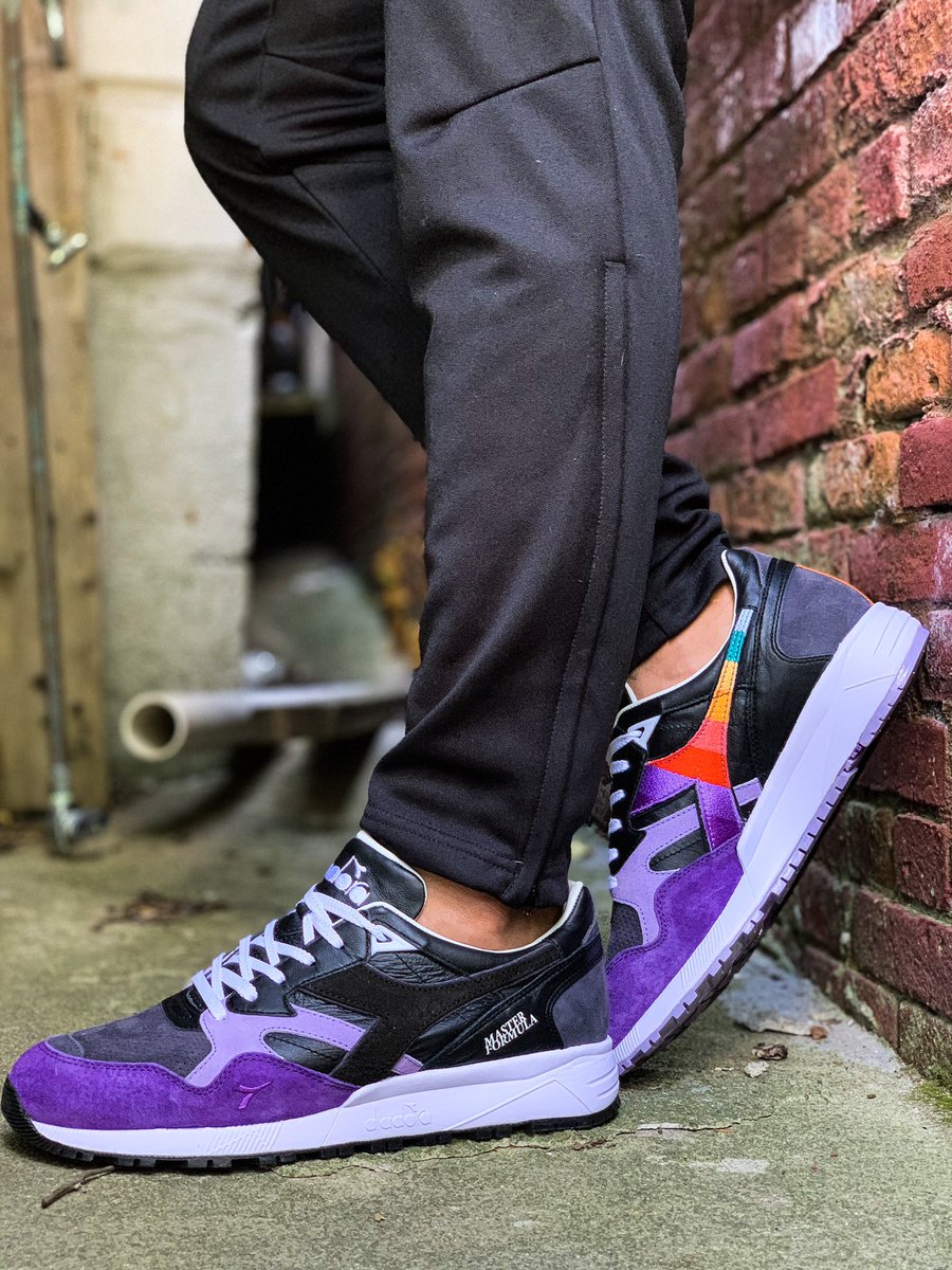 cardoso91's tweet photo. The master formula.  Thank you @_just_Ed for winning the raffle and looking out for me to see if I wanted them because I got the big L #diadoradays #30daysofdiadora #yoursneakersaredope https://t.co/KRg7Kt6j1x