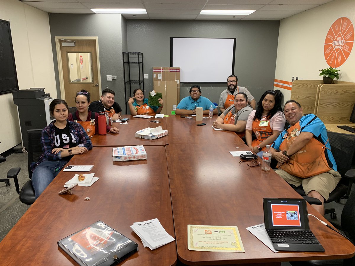 AstroLawn BA/CC/LA (@astrolawnbaccla) on Twitter photo #1037 Lunchtime Pk Great crowd. <a href="/PaulKellyTHD/">Paul kelly</a> <a href="/DallasDearthTHD/">DallasDearthTHD</a> <a href="/STSturfguy/">Michael Hall</a> <a href="/Charlie_ech/">Charlie Echeverria</a> <a href="/OrmondLsormond/">Lorenzo Ormond</a> <a href="/wendyofthewest/">Wendy Jiles</a> #1037 Lunchtime Pk Great crowd. <a href="/PaulKellyTHD/">Paul kelly</a> <a href="/DallasDearthTHD/">DallasDearthTHD</a> <a href="/STSturfguy/">Michael Hall</a> <a href="/Charlie_ech/">Charlie Echeverria</a> <a href="/OrmondLsormond/">Lorenzo Ormond</a> <a href="/wendyofthewest/">Wendy Jiles</a>