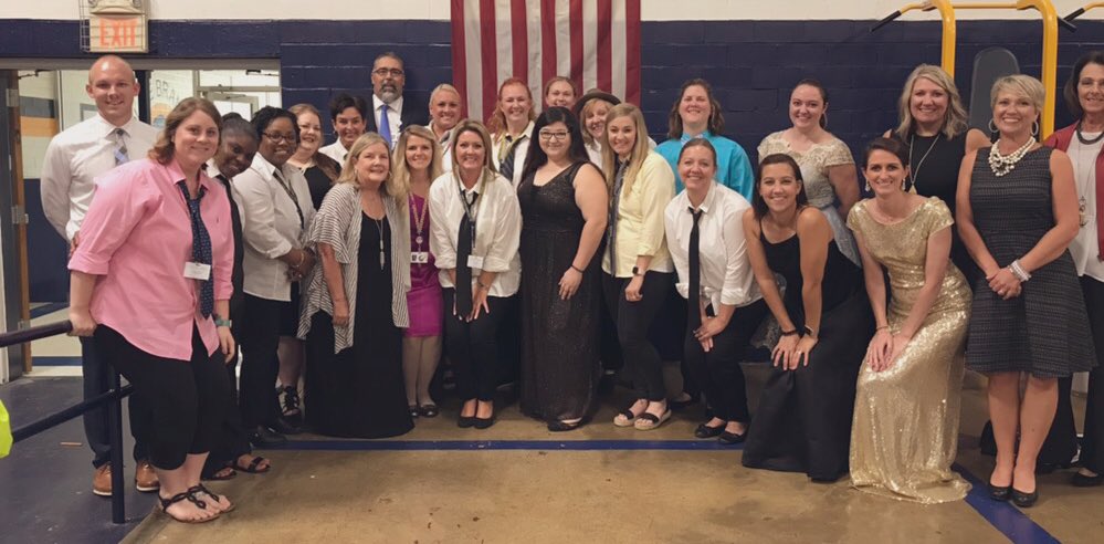 perkins_kris_'s tweet image. “City Slickers” today @OBMSPride! 7th grade may be in the lead right now but our teachers are winning every day! #placetOBe #TeamDCS #raisethebar