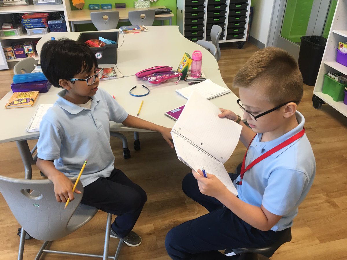 ckwiatkowski712's tweet photo. Students working hard on vocabulary. Each student writes questions using their vocabulary words and then they have a friend answer them! #vocabularywork #4thgradersworkinghard #bobcatpride #Burbank111 https://t.co/oWU9O9RP44