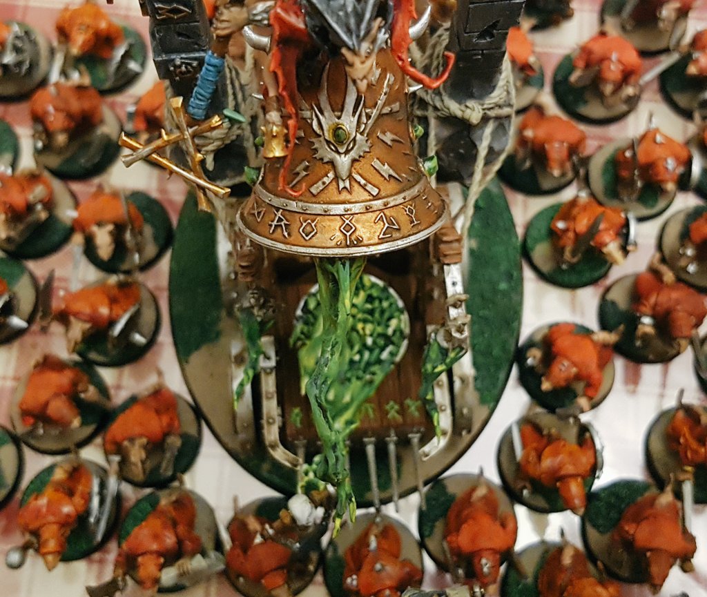 Mighty_Mouse_NZ's tweet photo. How many rats is too many rats to push a bell? #skaven #screamingbell 
🐁🐁🐁
🐁🛎🐁
🐁🐁🐁 #paintingwarhammer #aos #ageofsigmar #warmongers https://t.co/gOgDiGqrnk