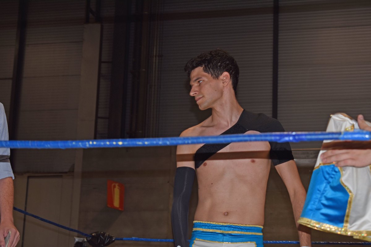 IssIPw's tweet photo. Fotos del fin de semana en el show de @RCWSpain @Japan_Weekend 

📸@whatsername13_ https://t.co/PKhQsbt0tl