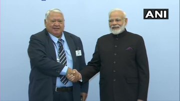 ndtv's tweet image. PM Narendra Modi at the India-Pacific Islands Leaders&apos; meeting in New York. 

Live updates here: ndtv.com/india-news/pm-…

(Photos: ANI)