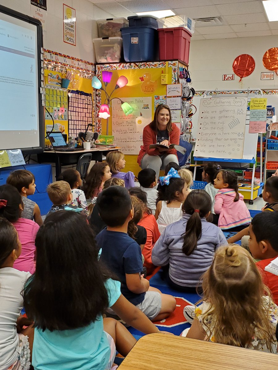 CoolSpring_ES's tweet photo. Our Kindergarten readers enjoyed acting and talking like the characters in their books! Our teachers loved talking and conferring with students! @PathwaysLCPS #csp20 https://t.co/yI9b13x28b