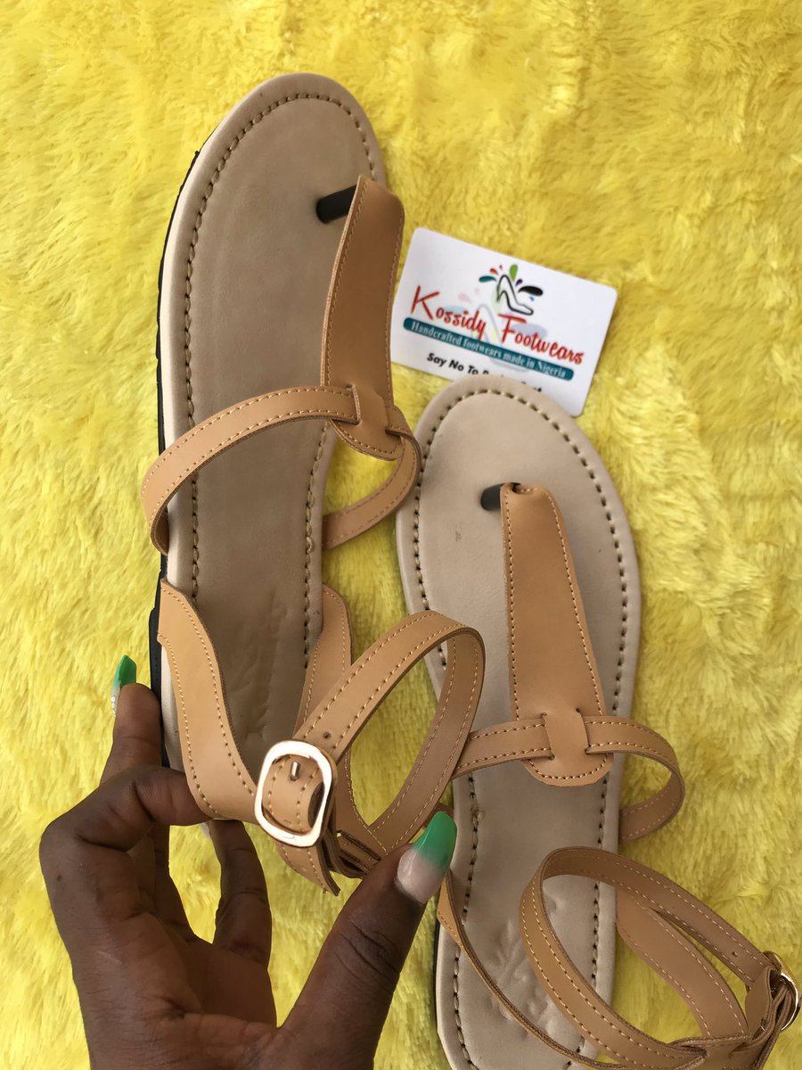KossidyStores's tweet photo. “Why would you bother with being normal when you can be extra?!” .
.
I personally think your footwear should speak for you 😊
.
.
.
.
P.s these babes is available for #4500❤️
.
#kossidychic #kossidy_footwears #kossidymen #handdone #handmadeinEnugu #handcrafted https://t.co/TRtwZJiBTW