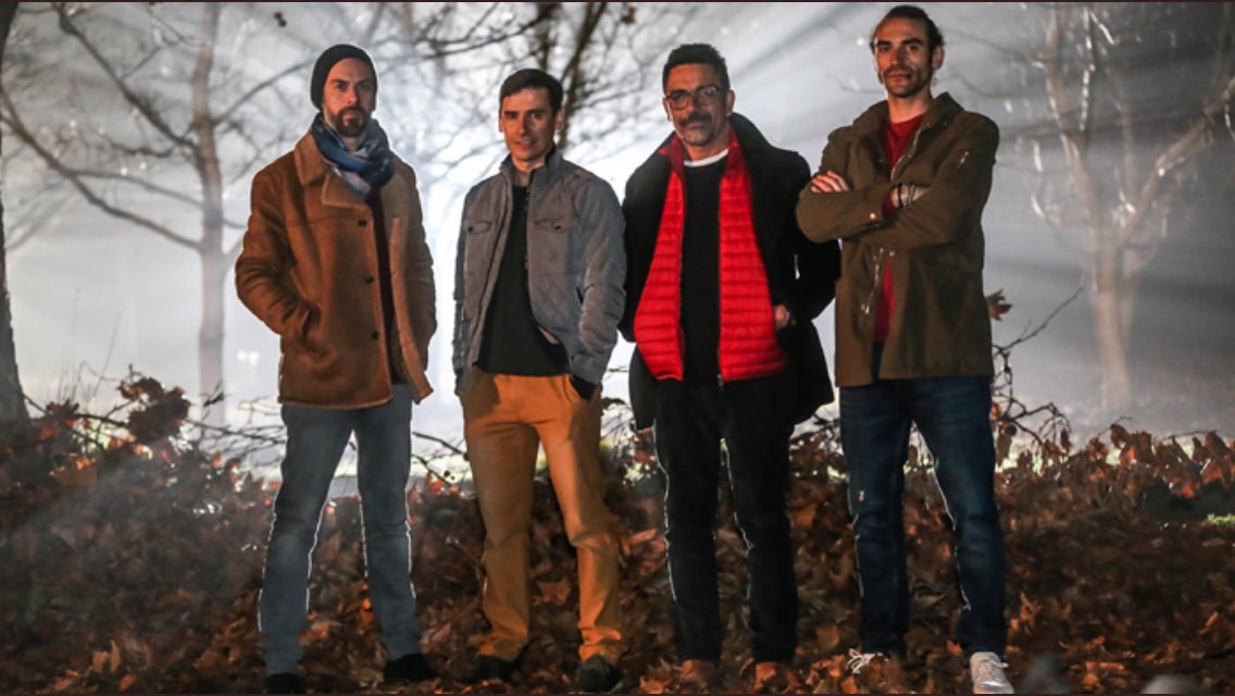MundoEl13's tweet photo. Hace 1 año, un 24 de septiembre esta misma noche la historia de 4 amigos se estrenaba en @canal13 , para muchos la mejor teleserie de la década, la última joya de la tv... #PactoDeSangre 1 AÑO! Inolvidable! 🔥🔪 https://t.co/nycd2xPknf