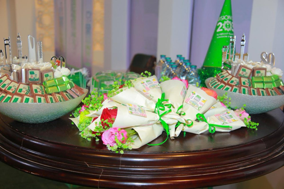 Rafha_Mu's tweet photo. #بلدية_محافظة_رفحاء 
مشاركة #القسم_النسائي 
بالمعرض المصاحب للإحتفاء 
بـ #اليوم_الوطني_السعودي_89 بـ #رفحاء https://t.co/FN9llo7IIs