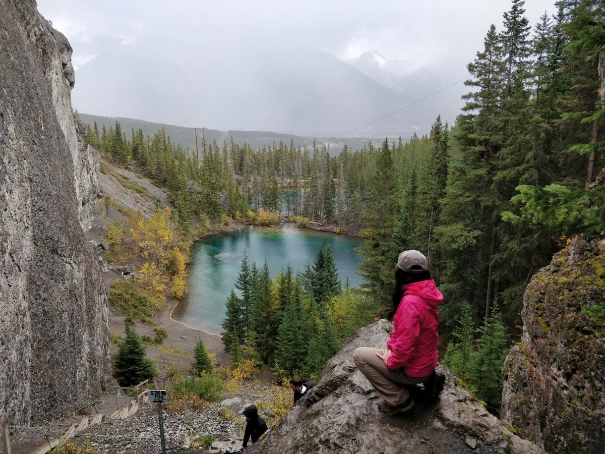 223Lo's tweet photo. Although the smallest I've seen so far in Alberta, it's the prettiest! 

#canmore #grassilake https://t.co/jphvNHU8FZ