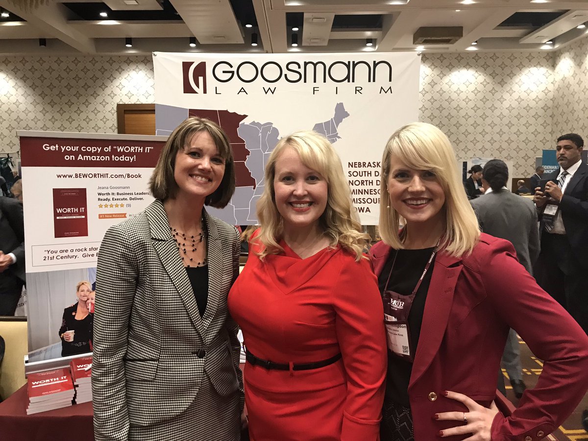 GoosmannLawFirm's tweet image. Goosmann team members @JeanaAtGLF @MeghannAtGLF @RachelAtGLF have been in LA this week at the NAMWOLF Annual Meeting... the “Goose” of course made the trip as well. 😎🌟#namwolfinla