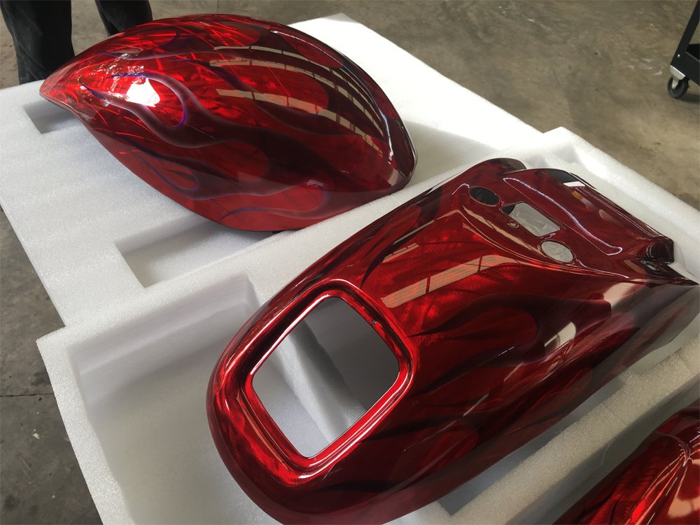 AlsaChromePaint's tweet photo. Alsa Apple Red and Merlot Candy Concentrate with Speed Clear.
Project done by Master Detail using Alsa products.

#alsapaint #alsacorp #alsa #paint #custompaint #motorbike #bike #candy #chrome #cars #classiccars #plastic #metal #wood #mirrorchrome #sprayonchrome #brushonchrome https://t.co/HBVk8j867I