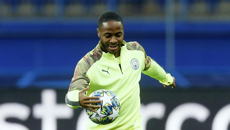 AmandaJul1's tweet photo. Representatives of the English international met this summer with José Ángel Sánchez to learn about the interest of the Galacticos in the winter

For weeks, Txiki Begiristain has studied the proposal to improve Sterling's contract , who signed his last https://t.co/IsCvOlJkFy https://t.co/WJUcjKTUeB