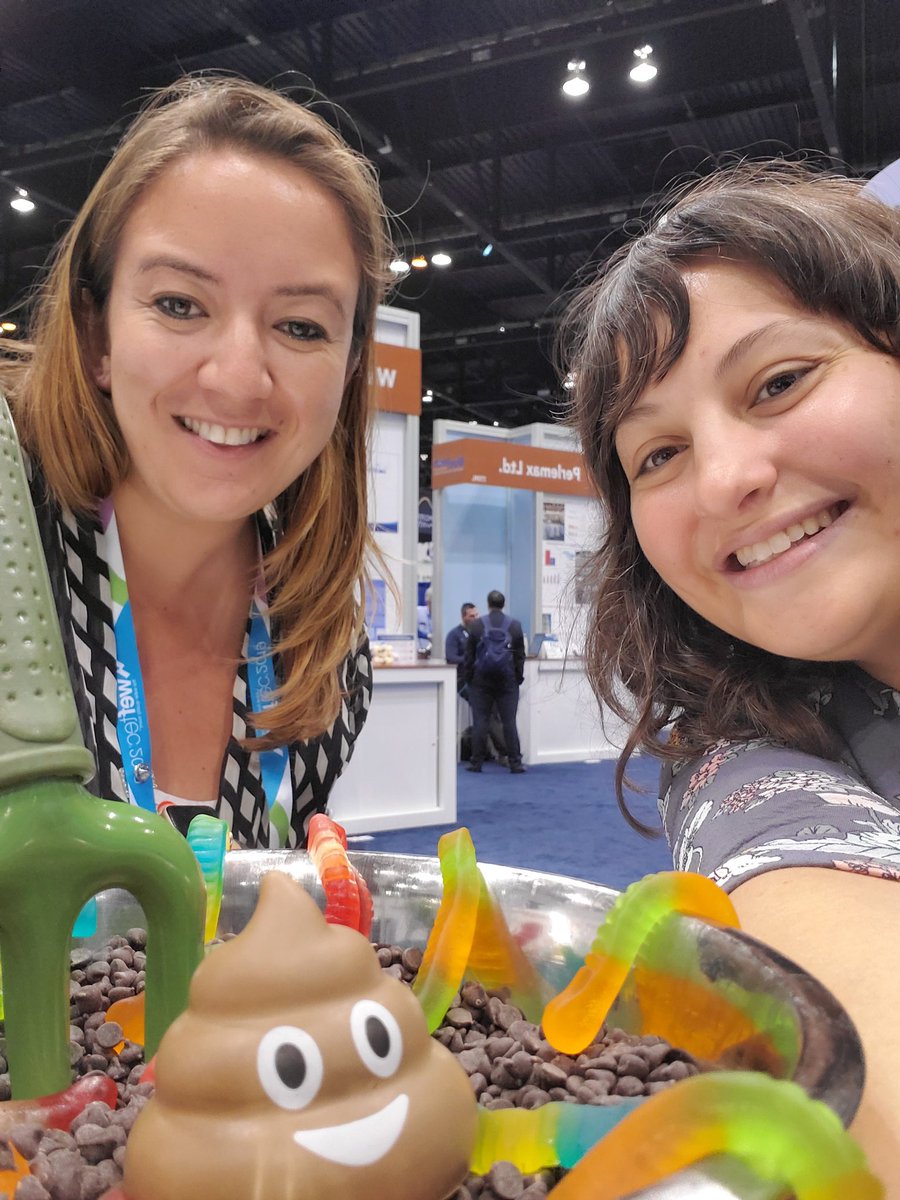 cieana_detloff's tweet photo. Mai Ann Healy with @BioFiltro has the best candy dish display at #WEFTEC19 @WEForg! Who knew worms could treat wastewater?! #TheTinyWormThatCould #SpreadTheWorm #PumpTalk #WastewaterHeroes @EmpoweringPumps https://t.co/Mjaw0jmni8
