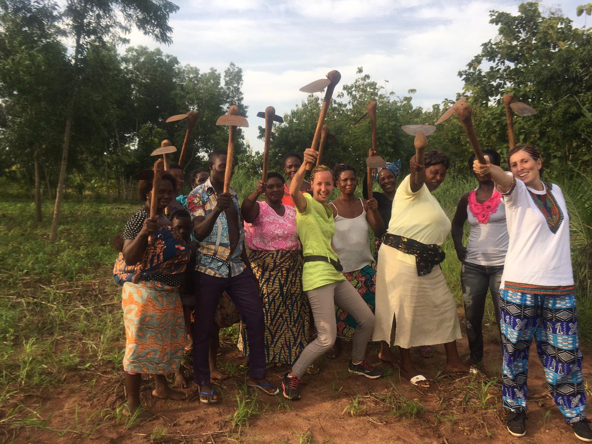 Le #Congésolidaire c'est aussi partager la vie et le quotidien de ces personnes. Quand on voit ce genre de photo on comprend que c'est essentiel. Bravo 👏 <a href="/malika_56/">NICOL Malika</a> <a href="/WeAreArkea/">WAA|Actus</a>