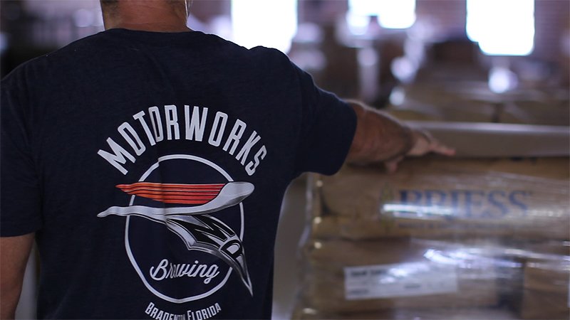 3TierDelivers's tweet photo. .@MotorworksBrew is a fixture in Bradenton. Working closely with local distributors, you can find their fantastic beer throughout Florida! #3TierDelivers 
https://t.co/h2FOCPnd1t https://t.co/X3Zn3QNuT2