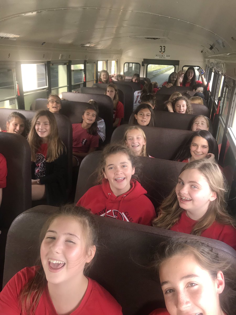 The 8th grade girls are ready to sing in a win tonight at the @Reds game! Can’t wait to hear their beautiful voices sing the National Anthem ⚾️🎶⚾️ #SingingBraves #IHPromise @IHMiddle @HeatherKoester2 @IHMSChoirs @ihsuperbrave