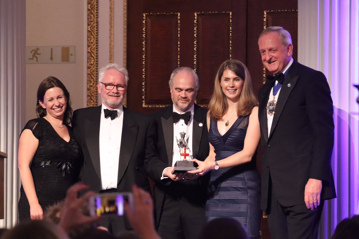 <a href="/IntoUniversity/">IntoUniversity</a> has won the Community Partners Award for their longstanding partnership with <a href="/UBS/">UBS</a>. This Award recognises organisations who collaborate on impacting the #community and celebrates the good that comes from strong #partnerships. #DragonAwards