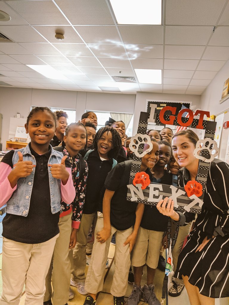 Mrs. Thomas tweet media