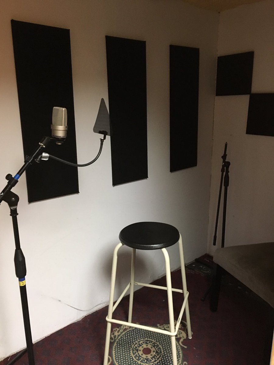 Visited the Quebec High School recording studio today.  Great place for bands to stop and share their passions with students.  Thx to the Alumni Foundation for this great opportunity to develop student talent. #schoollife #schoolvisit