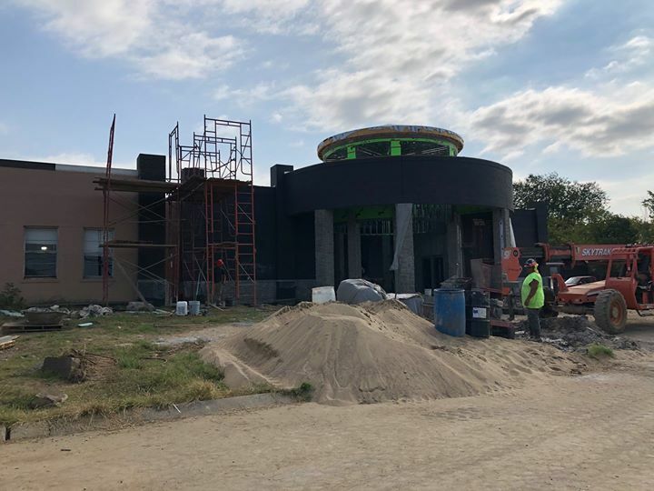 SOArchitects's tweet image. City of Lebanon Police Department rotunda entry masonry nearing completion.  #municipaldesign #placestoserve #respecttheblue #SOAllc #StudioOakleyArchitects @SOArchitects #SOAprojects #SOAphotos #StudioOakleyArcitects #SOAllc