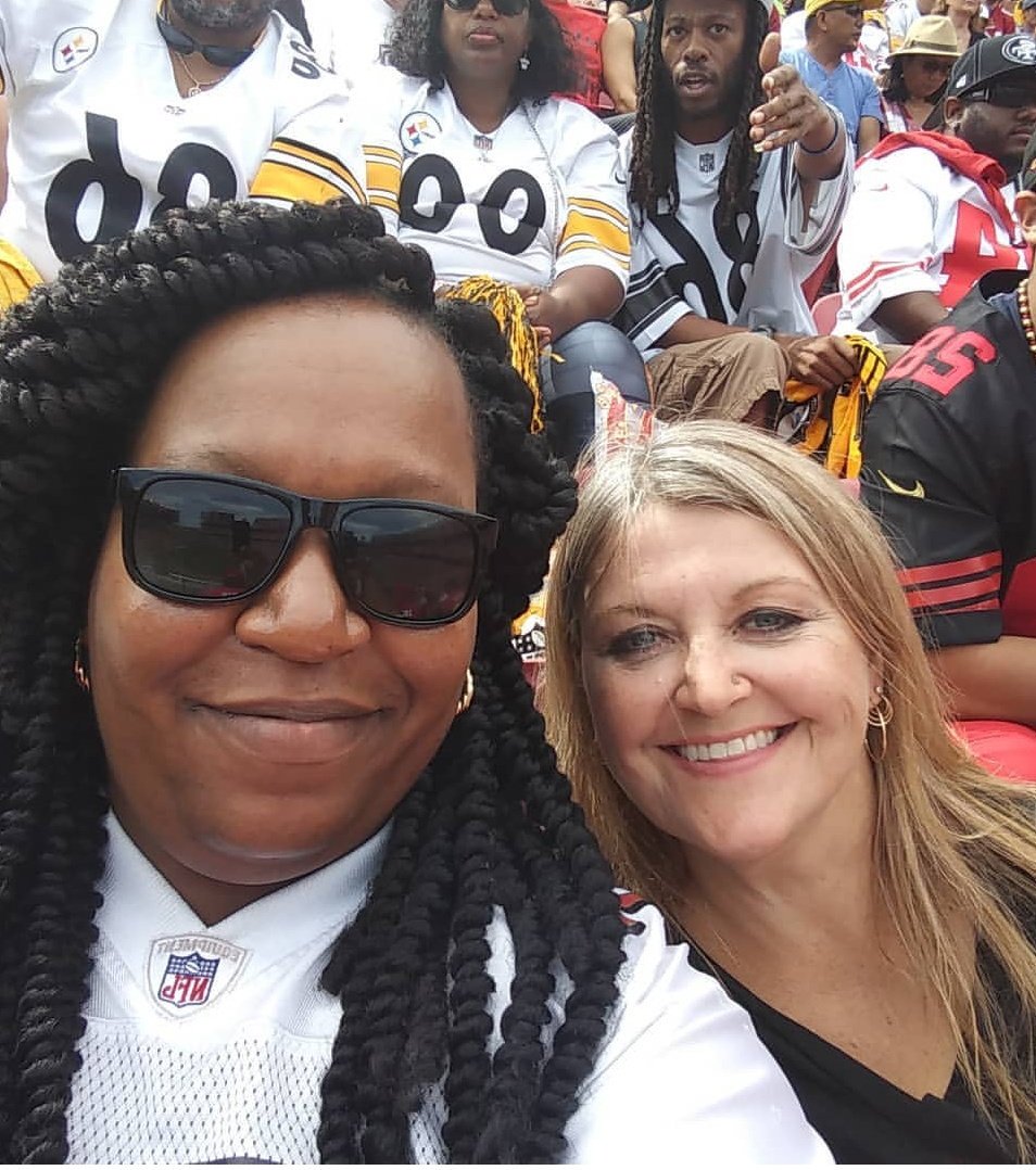 its_ya_girl_bex's tweet photo. Always a great time at Levis and even better when we win! 3-0 #PerfectSeason #GoNiners #TOHOF #BrickByBrick #AllGasNoBreaks #FaithfulBeforeWeHadANickname https://t.co/nS41JayocZ