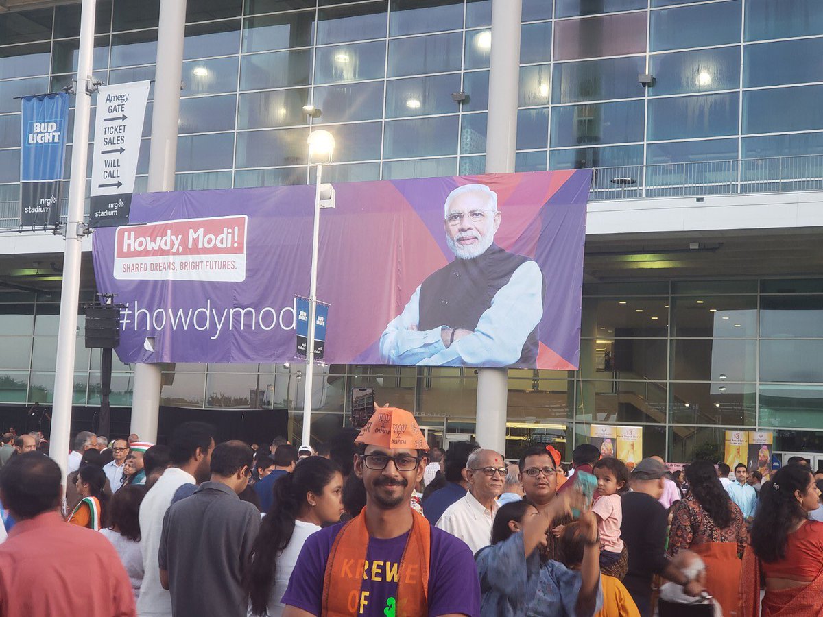 Sidelines of  #HowdyModi People waiting in lines before the sunriseZoom into the second picture. You’ll find an old man in wheelchair As Trump said  @narendramodi is truly a Rockstar PMPic credit  @nnithin91 Video credit  @Bhakti1255