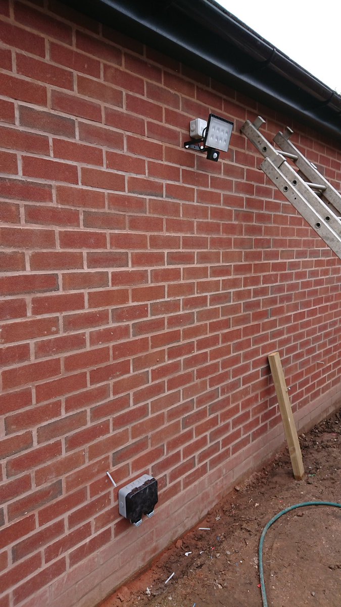 ELMATelectrical's tweet image. Installation of out door LED light with sensor and out side socket