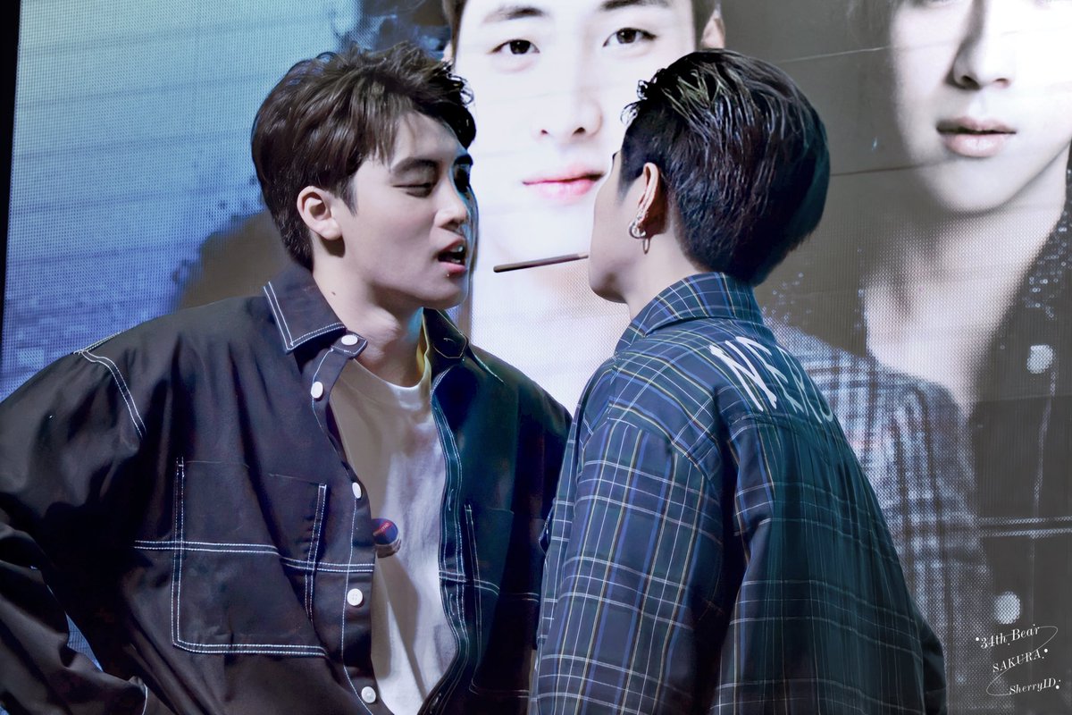 SherryDI95's tweet photo. ·越南应援小分队出品·
@liuyue_qq @SherryDI95 @2wishsusu
·190921 越南·

·MeanPlan.

💙💚 

#แปลนครับตื่นมารับรักหน่อย 
#MeanPlanfanmeetinginVietnam
#MeanPhiravich 
#คนของแปลน

@m34nismind @bplannnnn 
·图片禁止商用，禁止二改，转载请注明出处· https://t.co/hVax4tffHq