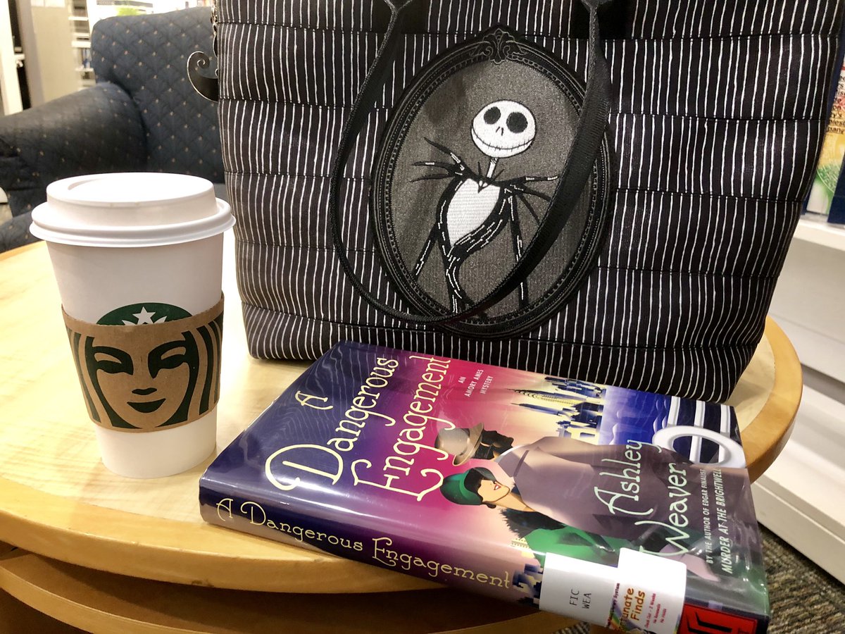 tilbibluvsnkotb's tweet photo. Enjoying the small pleasures. One of my favorite #helloharveys bags, a book I’ve been waiting to read, and a perfectly made #starbucks all in my favorite chair @PrinceWmLibrary https://t.co/haQbPQMRJm