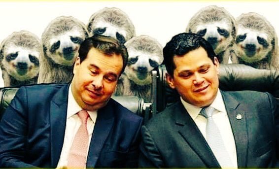 gilgiardelli's tweet image. O império da Corrupção e do atraso, neste exato momento vota para o Brasil continuar no atraso. Meliantes travestidos de Deputados Federais e Senadores tentam um duro golpe ao MP, Juízes e policiais da #Lavajato
#AbusoDeAutoridadeNao #EuApoioManutençãoDosVetos