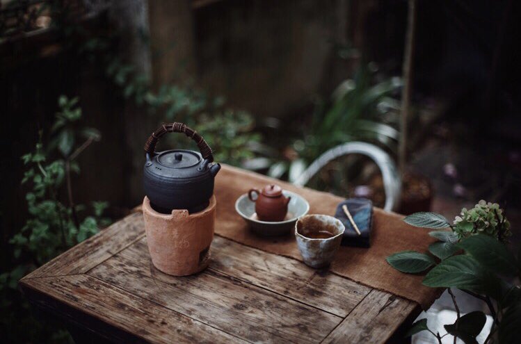 morimatea's tweet photo. I like the morning the tranquility, likes this kind of unique America.
.
.
.
#kettle #green #plants #teatable #greattea #gongfucha #faircup #teatower #chaxi #stove #charcoal #teatablecloth #clay #rattan #morning #yixing #rougui #rocktea #art #mind #tranquility #unique #morimatea https://t.co/bKgTxE3heA