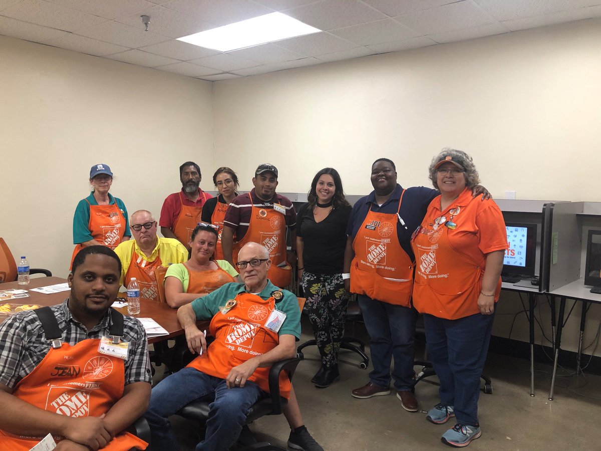 Double PK day! Last two stops of the San Antonio famous <a href="/Kirsch/">Kirsch</a> Intro Product Knowledge tour at Cambray and Alamo Heights. Thank you for rounding everyone up <a href="/BroadnaxJoi/">Joi Broadnax</a> and <a href="/sasm6544/">Joe</a>! 

Big thanks to the real MVP <a href="/DomHomeDepotDS/">Dominic</a> for fixing the tower! #6544rocks #0581doesitbest