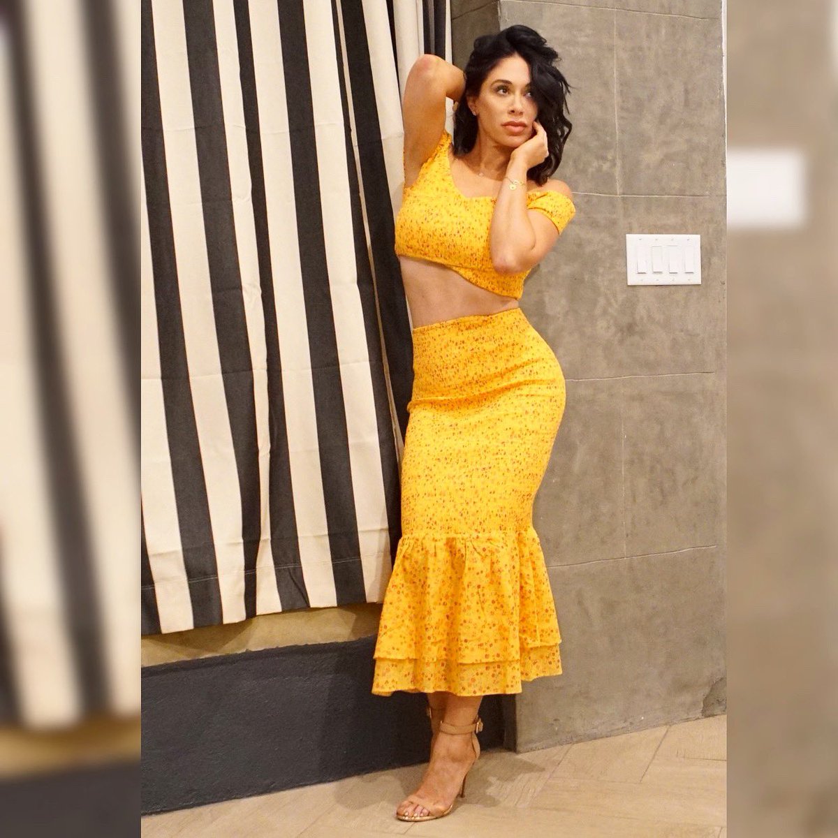 KerryLynne36's tweet photo. In the words of @rupaulofficial - wet your lips and make love to the camera 💋#smise ⠀
#photoshoot #chiquitabanana #yellow #yellowdress #tyrabanks #host #hostlife #sportsgirl #entertainment #lookgood #feelgood #playgood #tennis #tennis🎾 #sports #talktennis #talksports https://t.co/z0OwCP64IY