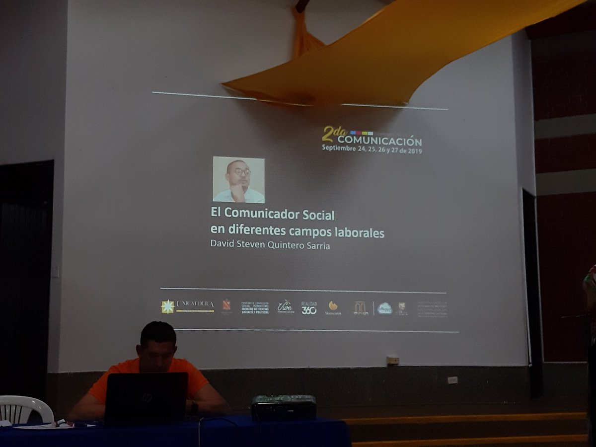 Vajair1's tweet photo. Ahora nos encontramos en otra conferencia dentro de la #Semanadelacomunicación de Unicatólica 

#Unicatolica #Periodismo #Comunicación @UnicatolicaCali @realidad360 https://t.co/BCfhMQJOgo