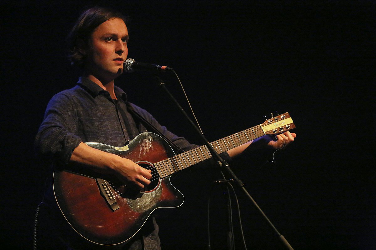 MGAWPhotography's tweet photo. Day 6 of @kenilwortharts 2019 - (2) Think @JoshuaBurnside enjoyed his #Kenilworth experience, especially being called 'my lovely'... a definite upgrade on your more usual city greeting these days! He also delivered a great storytelling set @TalismanTheatre. #KAF19. https://t.co/po7GTww1Lc