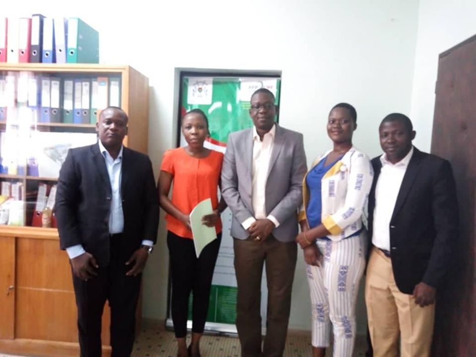 salonpme_uemoa's tweet photo. Le DG de l'Agence de Financement et de Promotion des PME, #AFP_PME M. Honoré KIETYETA, a réitéré son accompagnement au Salon des Banques et PME de l'UEMOA. "Nous allons accompagner les PME burkinabé à saisir les opportunités de cette 5ème édition et à partager leur savoir-faire" https://t.co/W3enhcFVMa