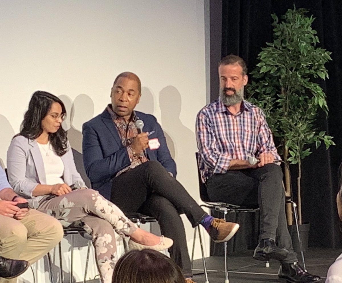 “Take into consideration the environments, the people we’re designing for.” Keith Francis from <a href="/forgemedia/">The Forge Media</a> providing examples from projects designing for people w/dementia, and how design professionals don’t always understand the needs and perspectives of those they serve #IxDD