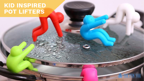 TheFunYou's tweet image. We've found more than one way to use these simple yet effective pot lifters! They last forever too and are easy to store: thefunyou.com/collections/un… #Cooking #HomeCooking #KitchenProduct