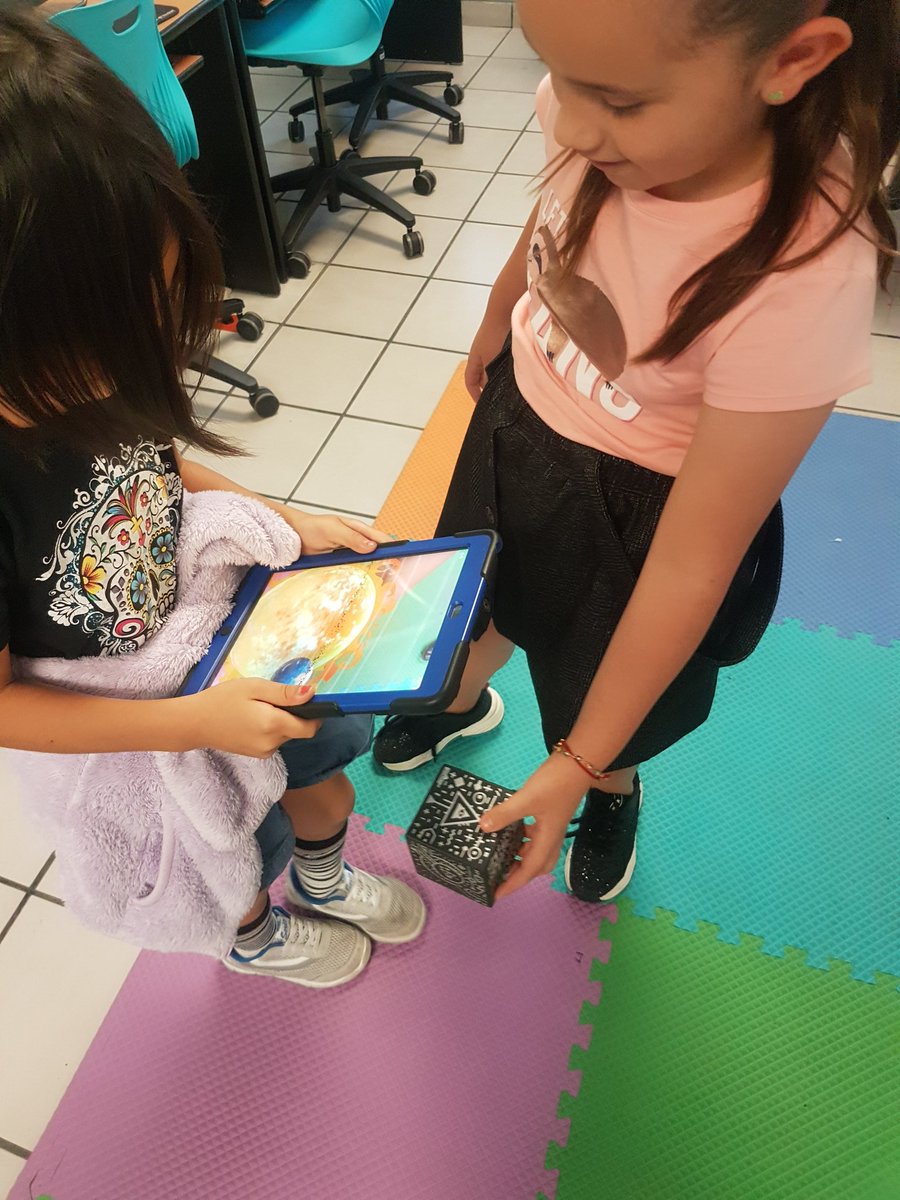 missteaganteac1's tweet photo. Introducing littles to AR with the merge cube. They were so excited! Excited to try and incorporate some more AR into littles lessons! Open to ideas!
#mergevr #mergecube #ARedu #firstgrade #edtech #galacticexplorer #edtech #edumexico #edtechteammexico https://t.co/CpC4Khlxwv