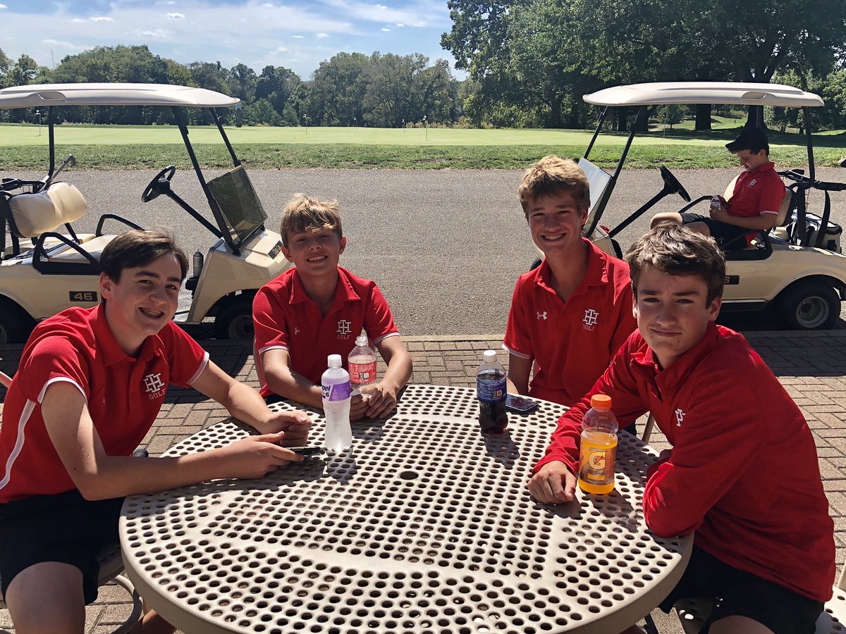 IHBravesGolf's tweet photo. A little down time waiting on other teams to finish and record their scores. #OHSAASectionals #SurviveAndAdvance #DistrictsNext https://t.co/A8k3bEAPdc