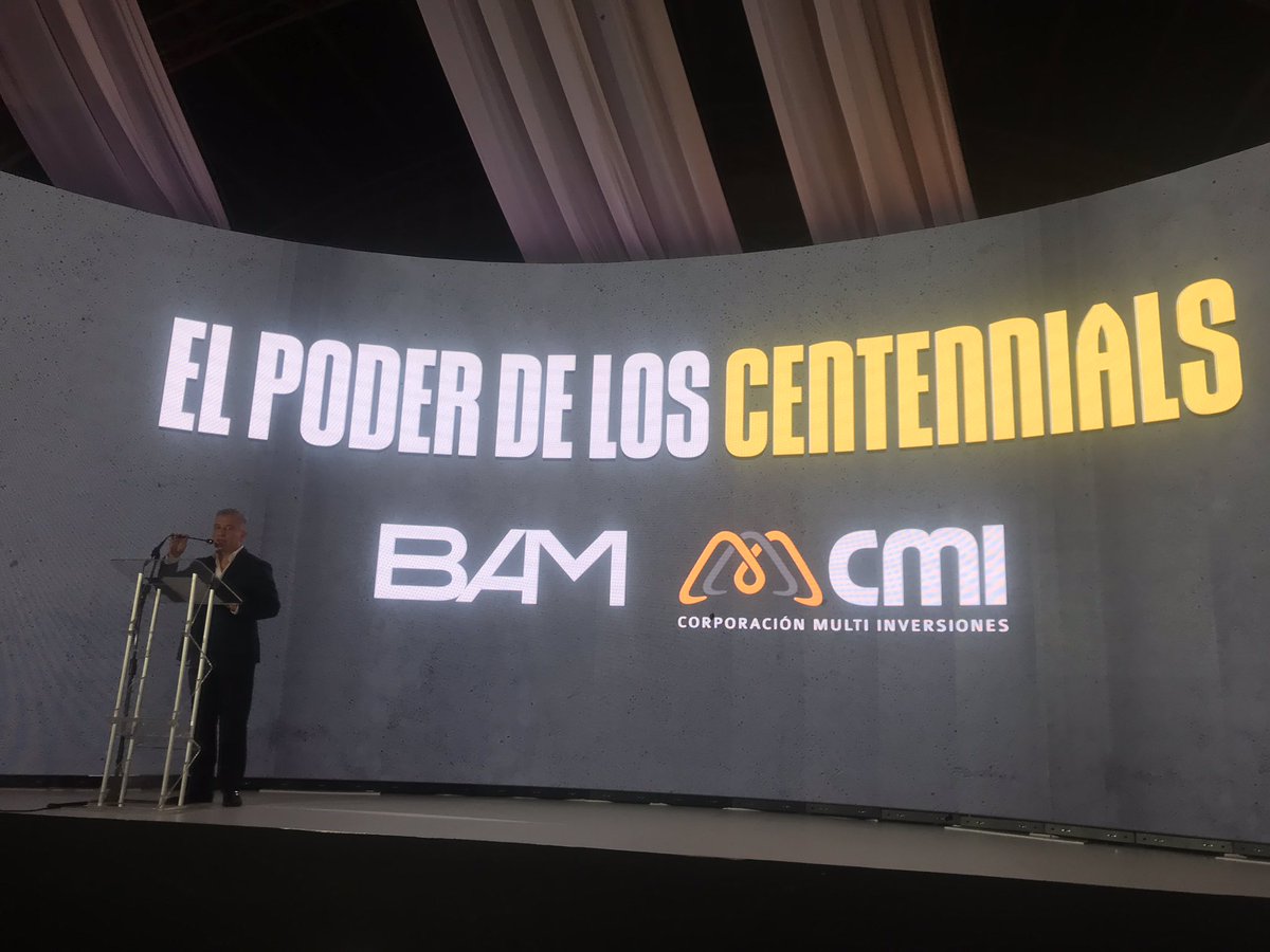 jczapata_s's tweet photo. Gran noche para @CORPCMI donde se reconocen los programas de la estrategia de responsabilidad social compartida que se lleva a cabo en San Pedro Carchá #CiudadesIntermedias 
#PoderCentennial https://t.co/p2SeebEHym