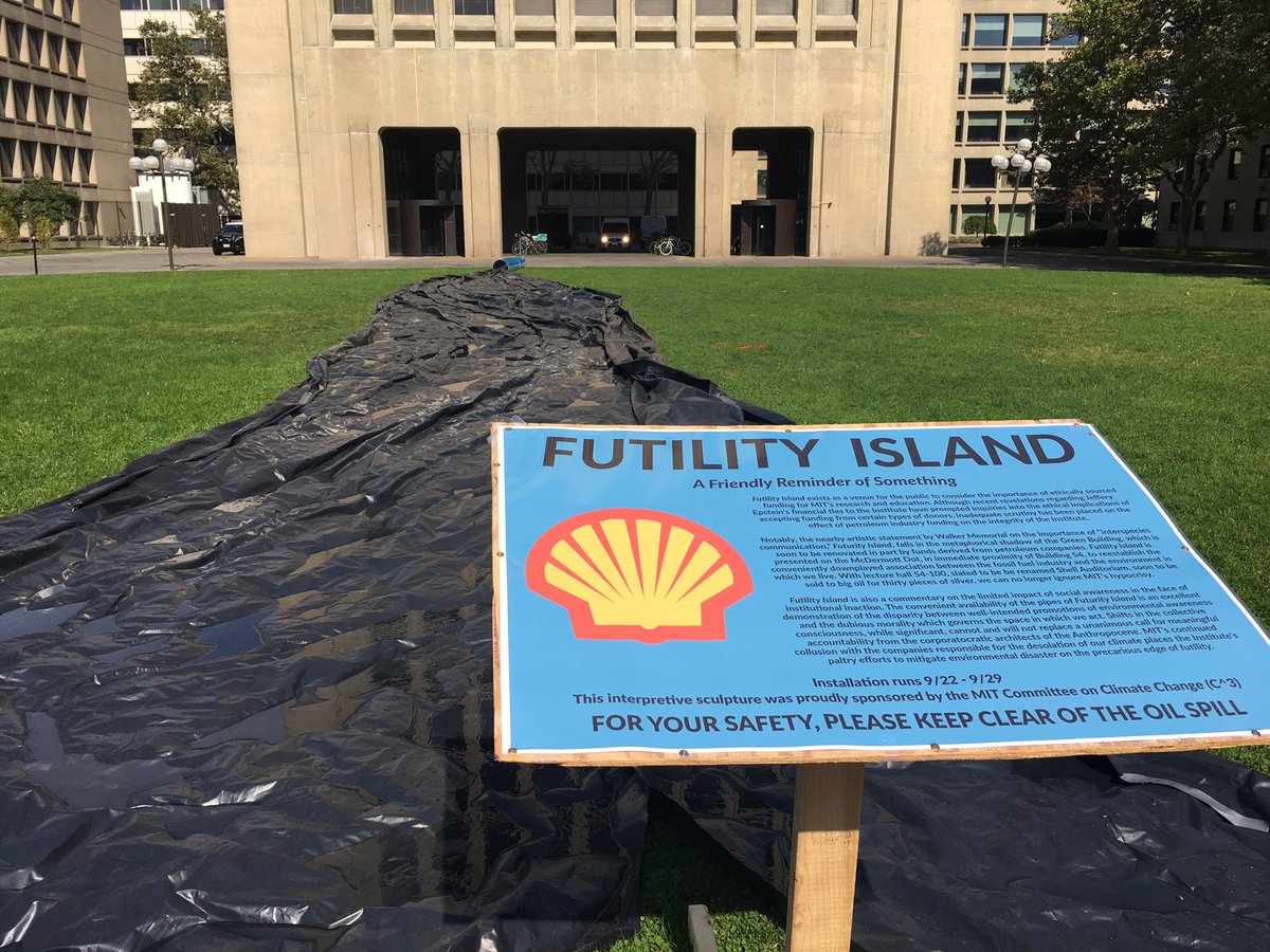 Yesterday’s trenchant sculpture in front of MIT’s Green Building was quickly removed by the authorities. It would have deserved to be seen by more people to fuel the ongoing discourse.