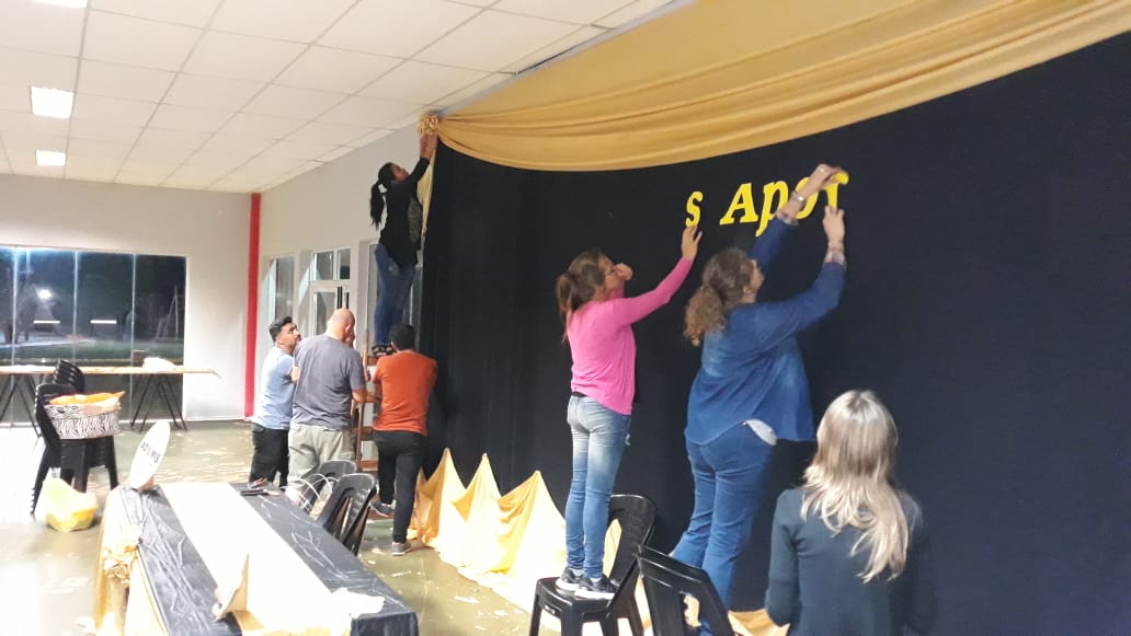 Todo listo para #diplomaturaeneducacionvial #capacitacionenservicio Gracias <a href="/mariluleverberg/">Stella M Leverberg</a>  por generar estos espacios junto a <a href="/normacuquejo/">Norma Cuquejo</a> <a href="/DoraSGallardo/">DoraGallardo</a> <a href="/FerreiraMonikey/">Ferreira Mónica</a>  <a href="/udpm_misiones/">UDPM</a> <a href="/herrerayflia/">Oscar Herrera Ahuad</a>