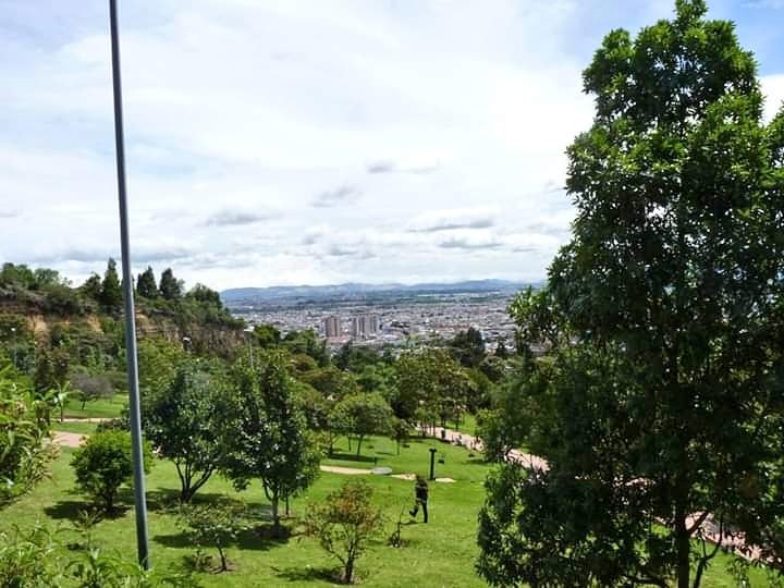 AlejandroHer_UP's tweet photo. #EntereseConAlejo | 233 hectáreas de reserva natural la ocupan los humedales Tibabuyes, Córdoba y La Conejera de #Suba.
Nuestra propuesta es:
🌲 Preservar los humedales en buen estado
🌲 Fomentar la educación ambiental
🌲 Visibilizar la importancia de los humedales
#EdilSuba https://t.co/ZwIi92hmdd