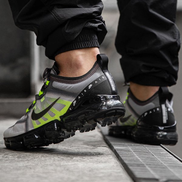 nike vapormax 2019 neon green