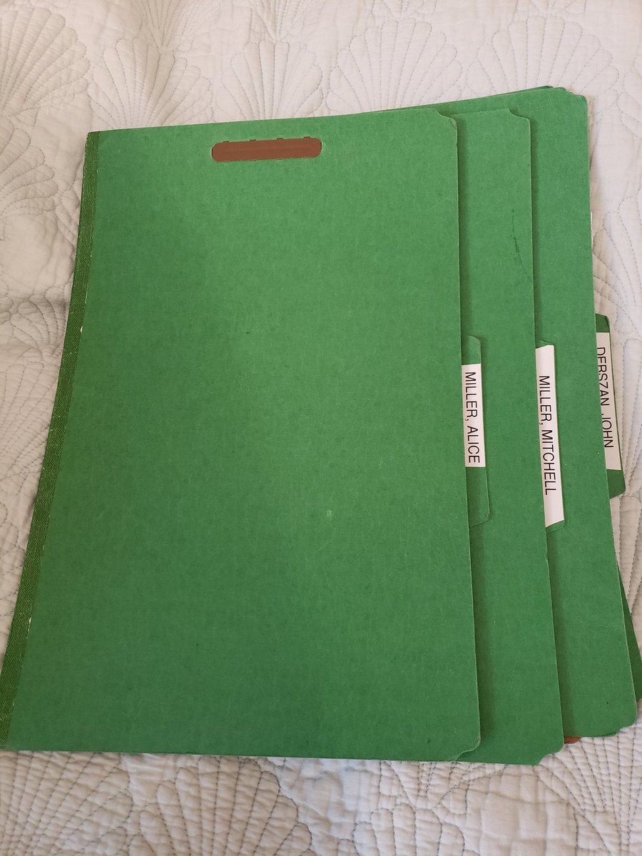 I love using the <a href="/familytreegirl/">JaydenLubberss</a> organized file method for #genealogy <a href="/blackprogen/">BlackProGen</a>